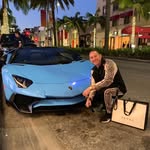 𝗗𝗮𝘃𝗶𝗱 𝗕𝗮𝗹𝗲𝗻𝗰𝗶𝗮𝗴𝗮 - @davidbalenciaga - Instagram