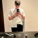 Dejvid bí - @david_bartoss - Instagram
