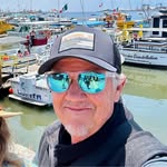 David Baucom - @guess.imustbehavingfun - Instagram