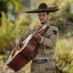 David González - @david_cuban_mariachi - Instagram
