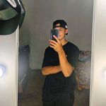 DaVid DoNis - @octavio.beleira - Instagram