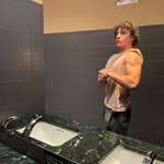 David Kosta - @woahkosta - Instagram