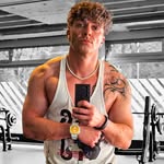 𝗗𝗔𝗩𝗜𝗗 𝗟𝗘𝗩𝗜 - @david8luce - Instagram