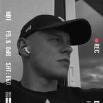 𝔇𝔞𝔳𝔦𝔡 𝔖𝔢𝔢𝔴𝔞𝔩𝔡 - @kreiselflexer - Instagram