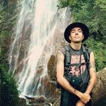 David Vivas - @casspers - Instagram