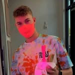David w - @davidweaki - Instagram