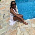 Davina Lee - @davinalee69 - Instagram