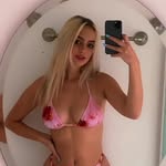 Davina Walker - @_arigys - Instagram