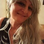 Davina Walker - @davinawalker61 - Instagram