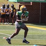 Davion Moore - @mooretoscore - Instagram