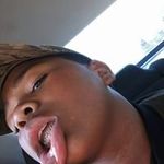 Davon Phillips - @xshelovesdexx - Instagram