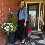 Dawn Leah Sutton-Arnett - @dawnleaharnett - Instagram