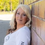 Dawn Cooley - @truckerswifey21 - Instagram