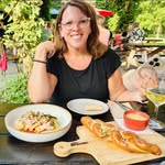 Dawn DeSantis - @bumblebee0522 - Instagram
