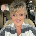 Dawn Taft - @dawniewanis - Instagram
