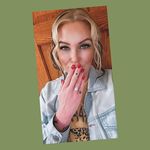 Dawn Vance - @dropdeaddawn - Instagram