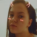 Anya - @dayjean80 - Instagram