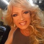 Dana Douglas - @danadouglas1000 - Instagram