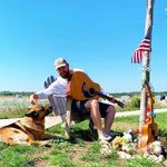 Dean Daniels - @themarianaeverest - Instagram