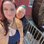 Amanda Dean-Darcy - @amandalynn2887 - Instagram