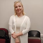 Deanna Bauer - @bilingualgringa - Instagram