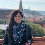 Deanna | Points & Miles Travel Expert | Las Vegas - @thepointsflygirl - Instagram