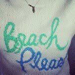 Deanna Foster - @beachloveandlilly - Instagram