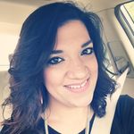 Deanna Gibson - @deessential_living - Instagram