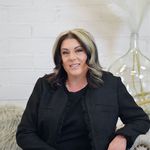 Deanna Barth - @deannabhair - Instagram