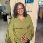 Deanna Beasley - @chelle._68 - Instagram