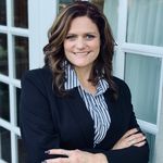 Deanna Cottrell RE Broker - @getthedreamhome - Instagram
