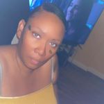 @deanna_curry - Instagram