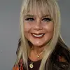Deanna - @deannaemeryperron - TikTok