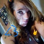 Deanna Hackney - @hellokittymewmew - Instagram