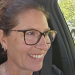 Deanna Henderson - @luvmyfamh5 - Instagram
