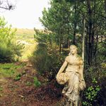 Deanna Leonard - @pedra.artstudio - Instagram