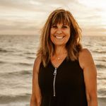 Deanna Olsen - @deannaolsen60 - Instagram
