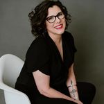 Deanna Raybourn - @deannaraybourn - Instagram
