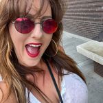 Deanna Simmons - @deanna.simmons22 - Instagram