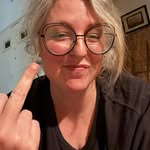 Deb Dale - @pearsinbed - Instagram