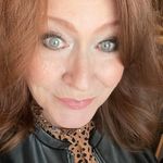 Deb Finney - @damblues - Instagram