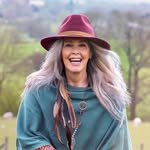 Deborah Ireland - @the_lass_on_the_hill - Instagram