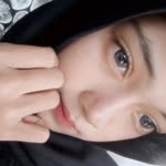 D - @debkaylaa - Instagram