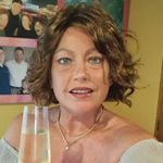 Deb Leslie - @caramel071 - Instagram