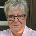 Deb Martz - @kittybeehappy - Instagram