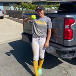 Debbie Stiles - @1momadeb - Instagram