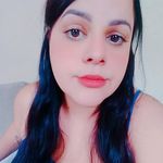Débora Alves - @debbiealves - Instagram
