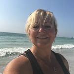 Debbie Arthur - @thedeb123 - Instagram