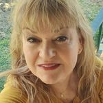 Debbie Bracey - @c_biskit_ - Instagram