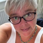 Debbie Bunce - @debs1272 - Instagram